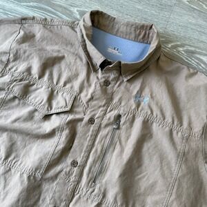 Under Armour Vented Performance Button Up Shirt Tan XL All Season Gear Fishing